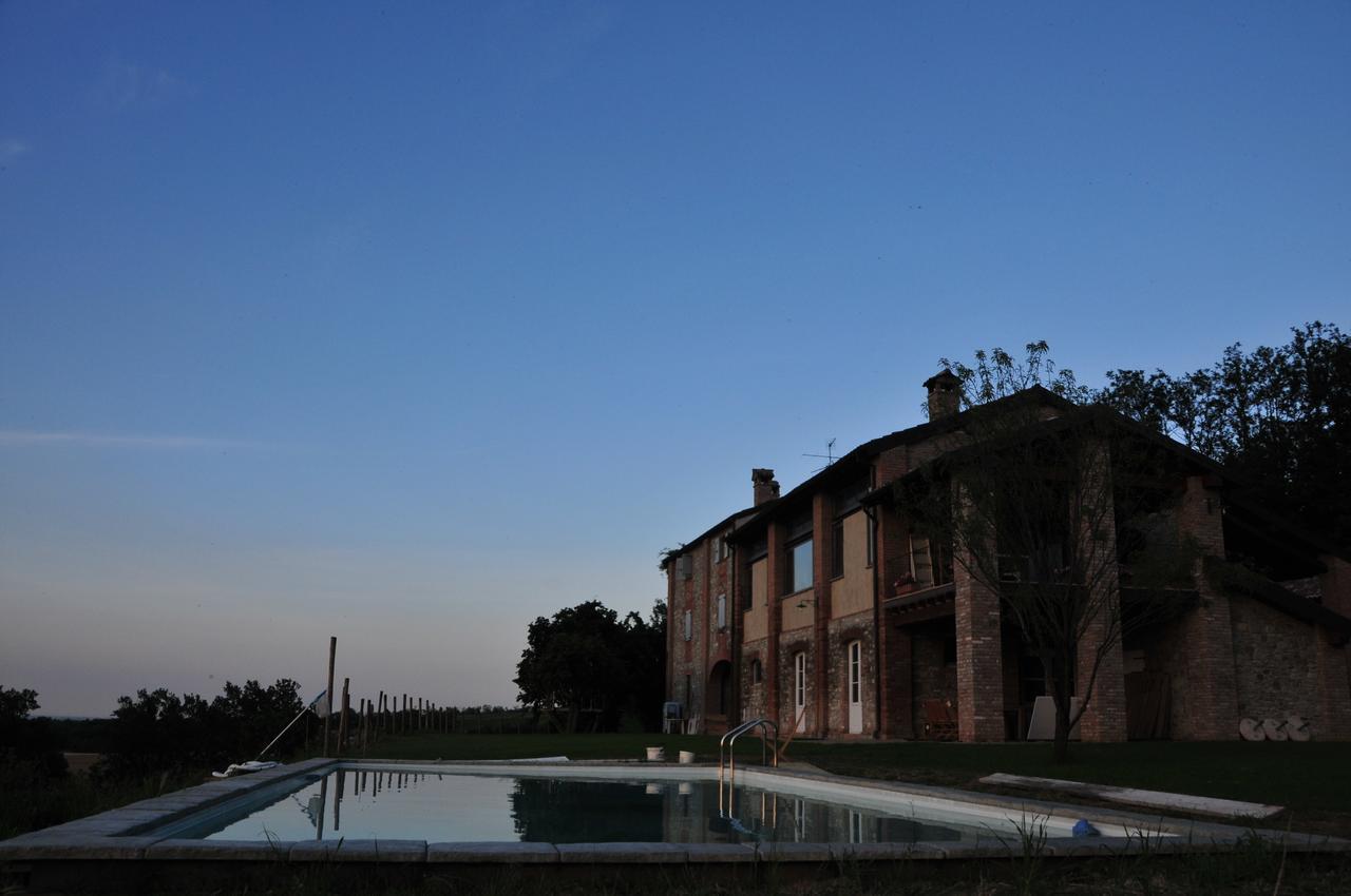 Bosco Dei Poveri Agazzano Bagian luar foto